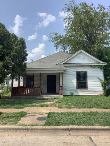 1001 E Pulaski Street Fort Worth TX 76104