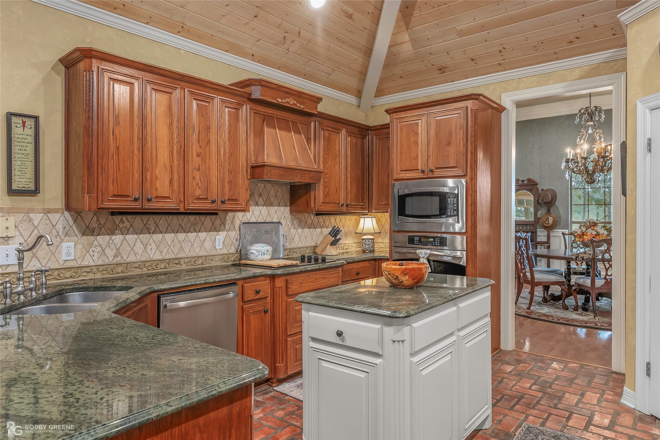 400 Crouch Road Benton LA 71006