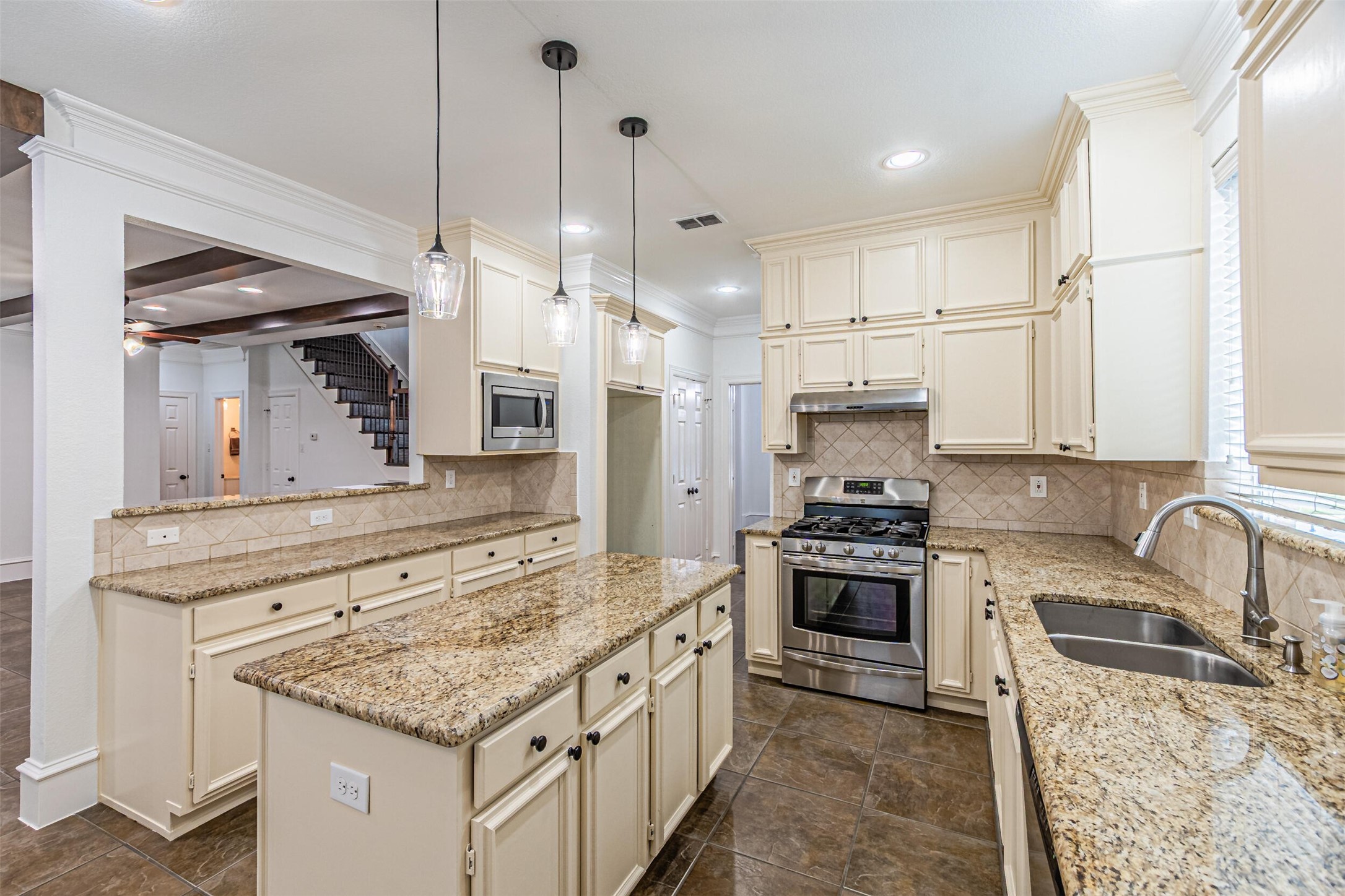 1440 Sunswept Terrace Lewisville TX 75077