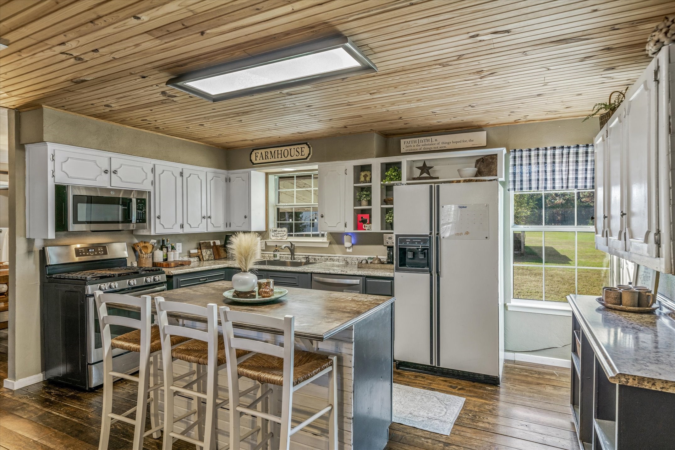 204 Southridge Street Edgewood TX 75117