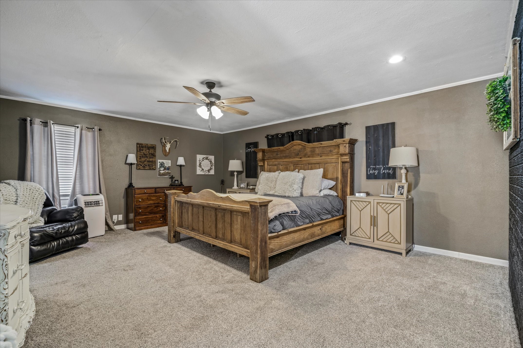 204 Southridge Street Edgewood TX 75117
