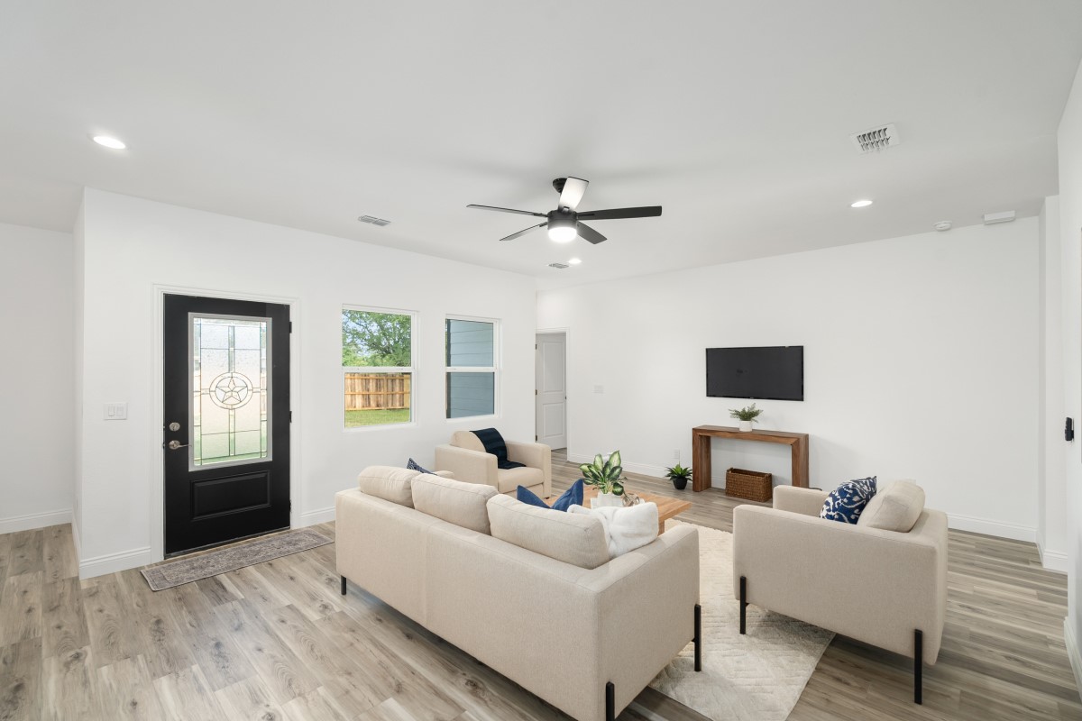 228 E Windjammer Road Gun Barrel City TX 75156