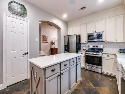 2452 Dockside Drive Grand Prairie TX 75054
