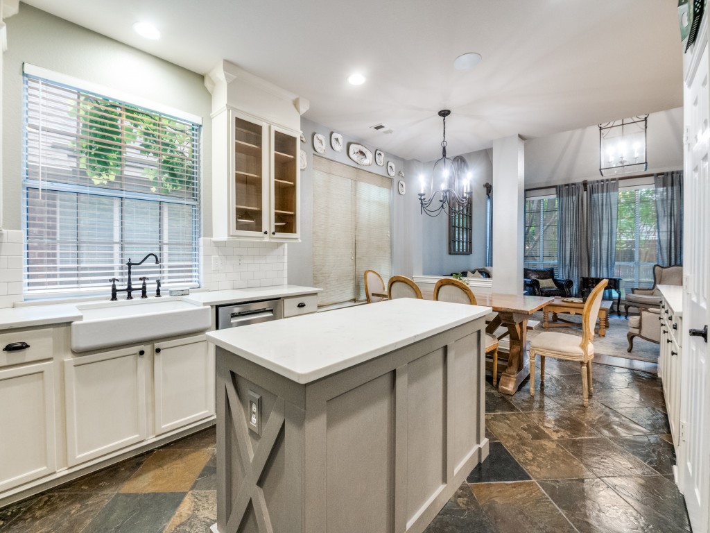 2452 Dockside Drive Grand Prairie TX 75054
