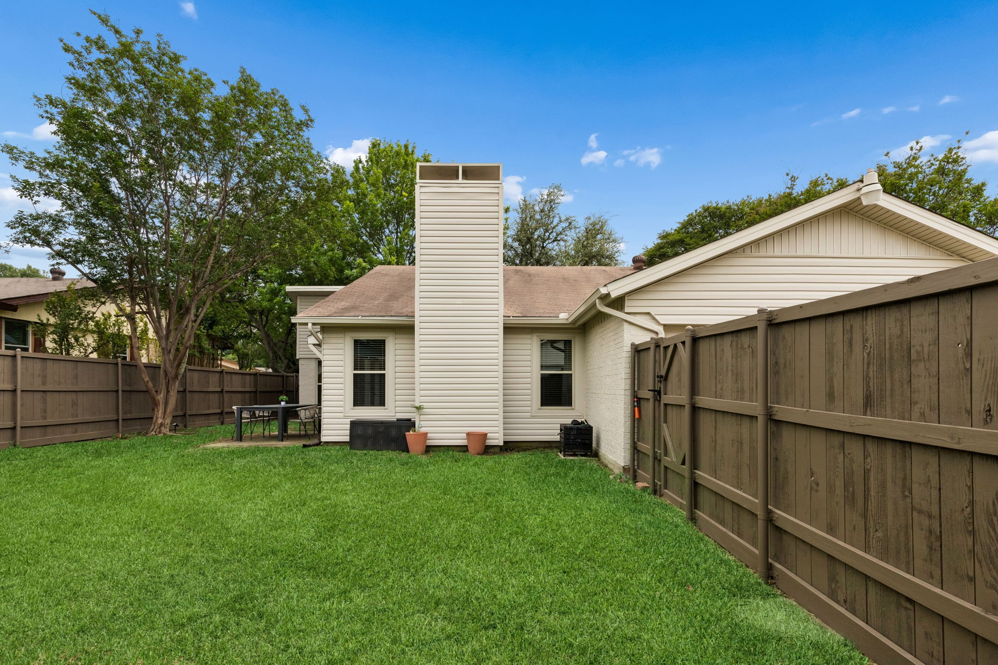 10831 Hayfield Drive Dallas TX 75238