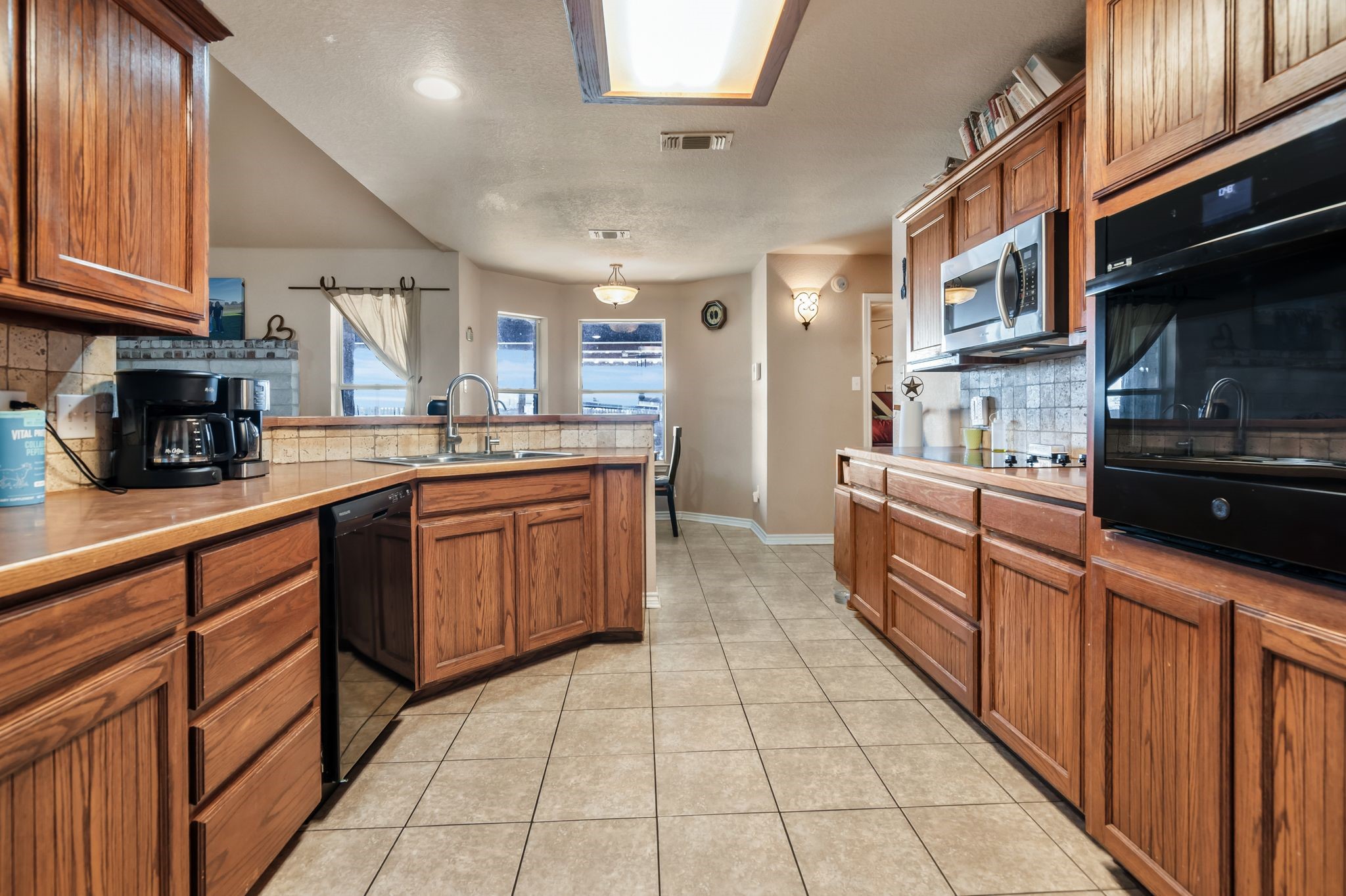 2366 County Road 1370 Alvord TX 76225