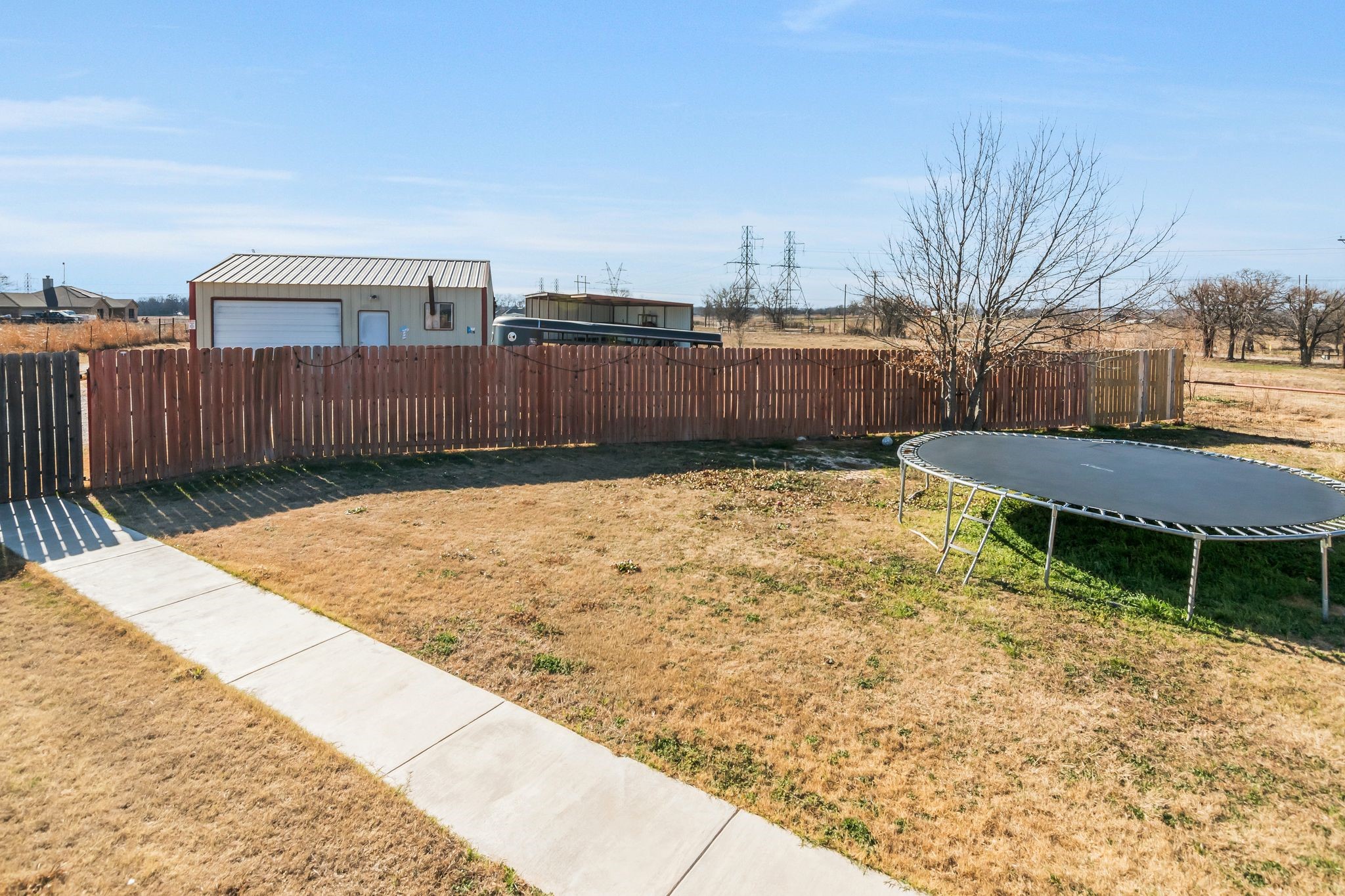 2366 County Road 1370 Alvord TX 76225