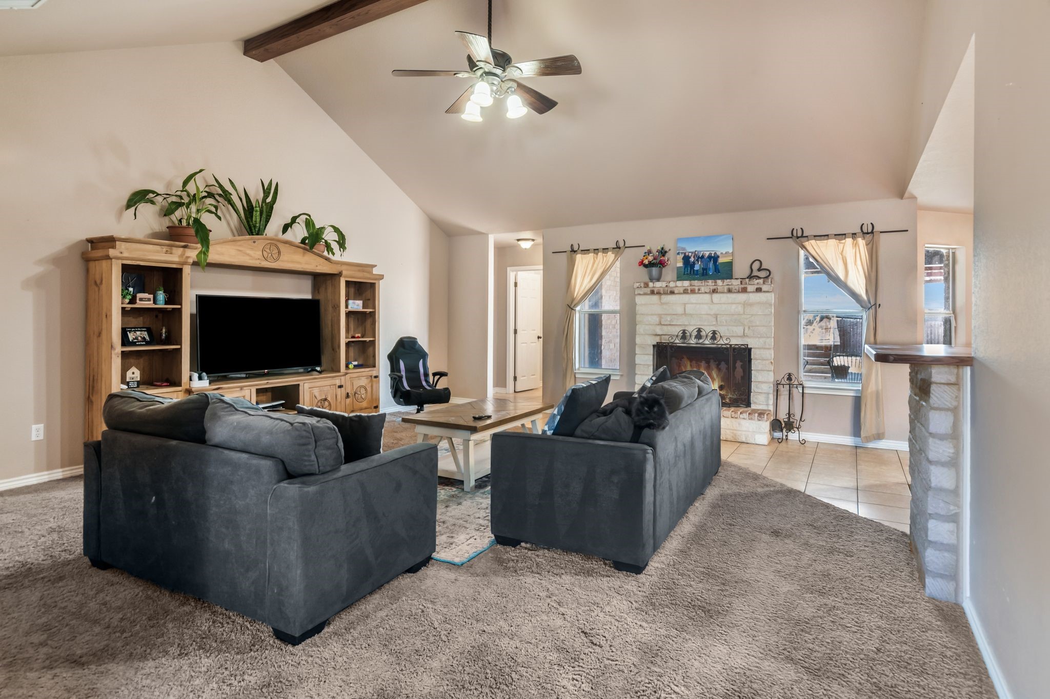 2366 County Road 1370 Alvord TX 76225