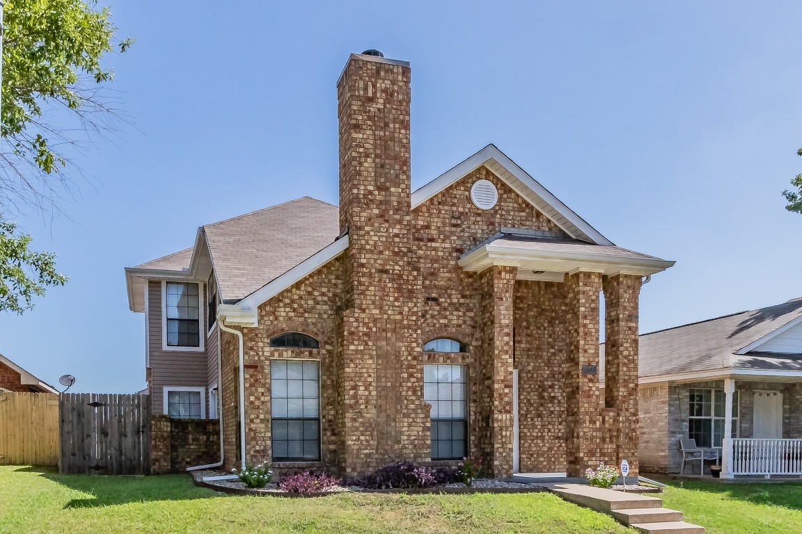 1648 Liberty Lane Mesquite TX 75149