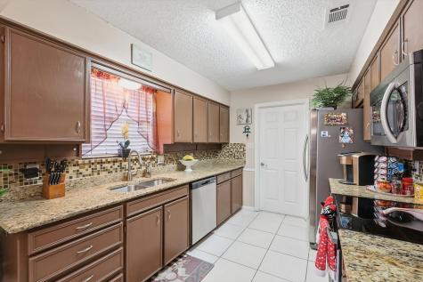 1519 Rocky Point Drive Lewisville TX 75077