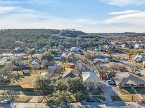 412 SW 4th Avenue Mineral Wells TX 76067