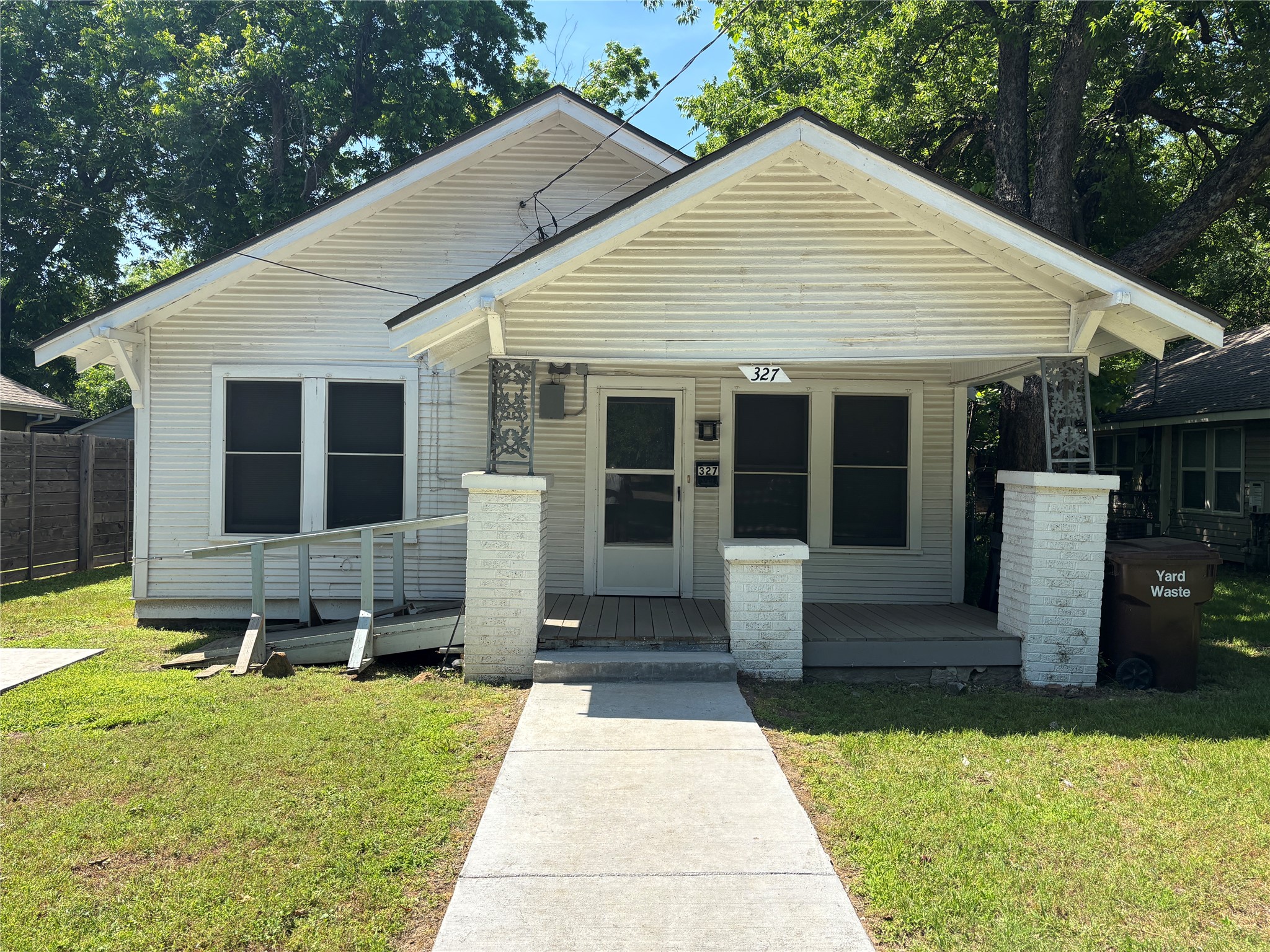 327 Egan Street Denton TX 76201