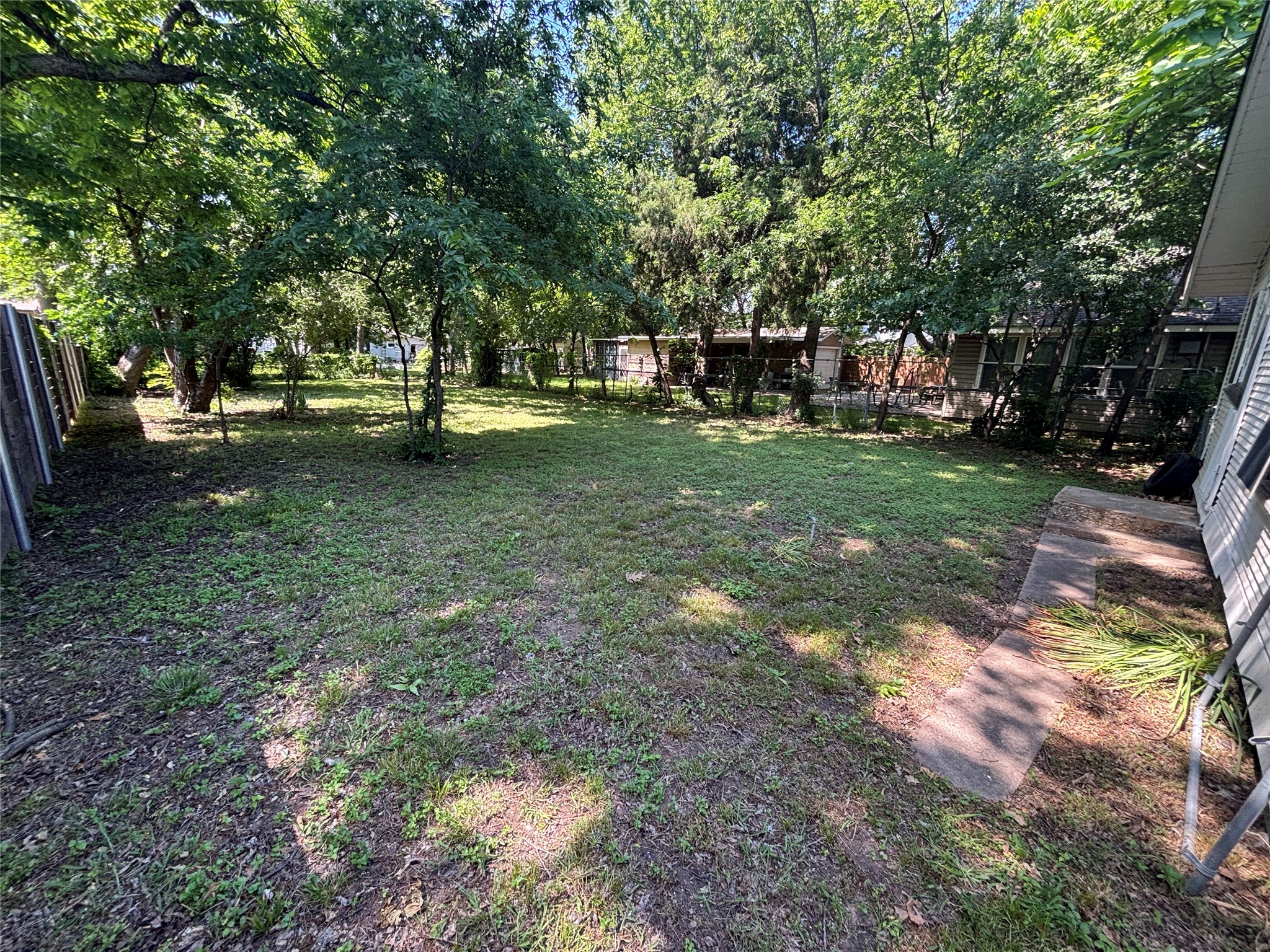 327 Egan Street Denton TX 76201