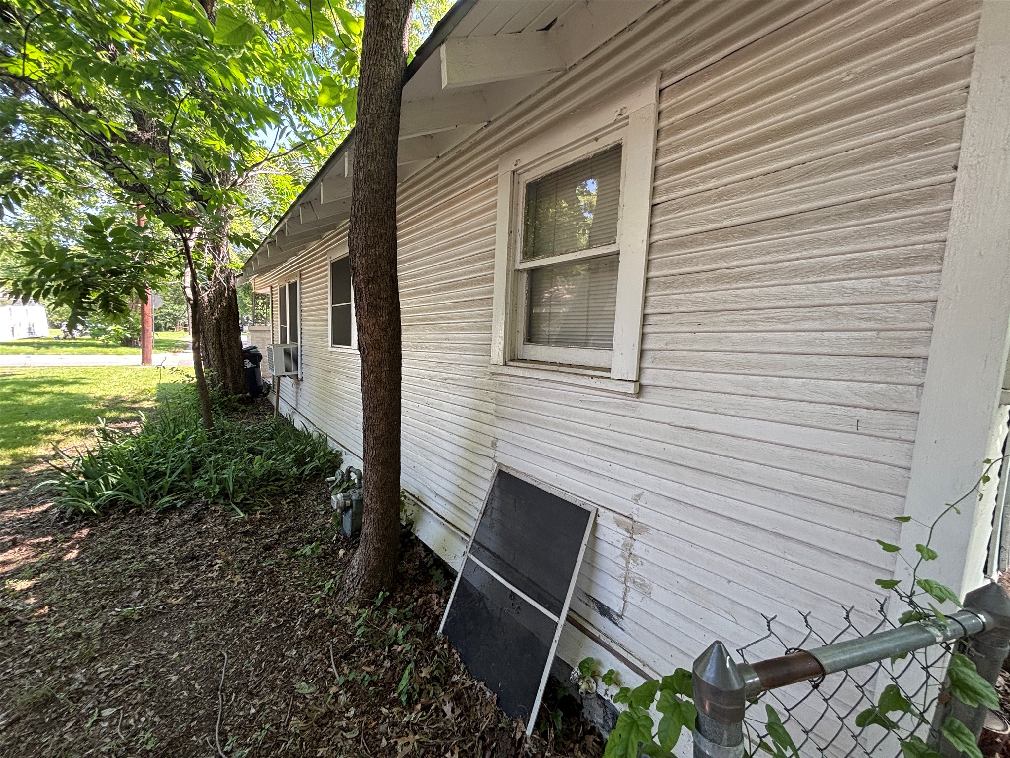 327 Egan Street Denton TX 76201