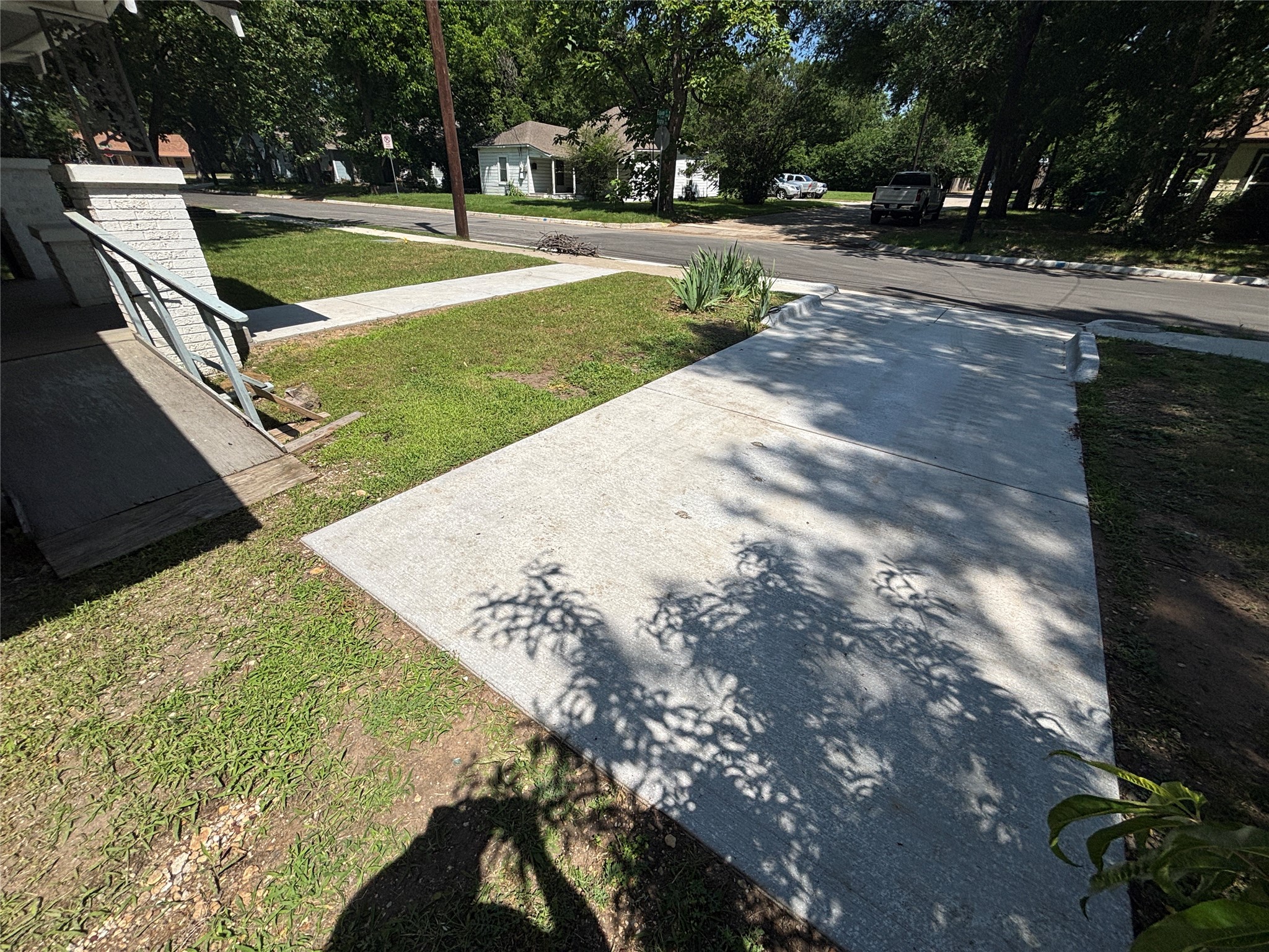 327 Egan Street Denton TX 76201