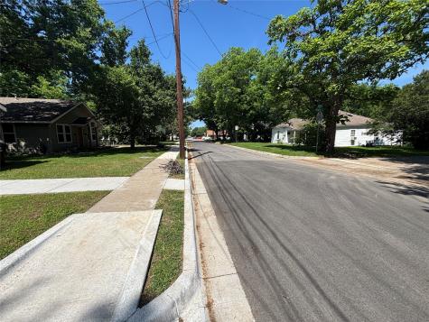 327 Egan Street Denton TX 76201