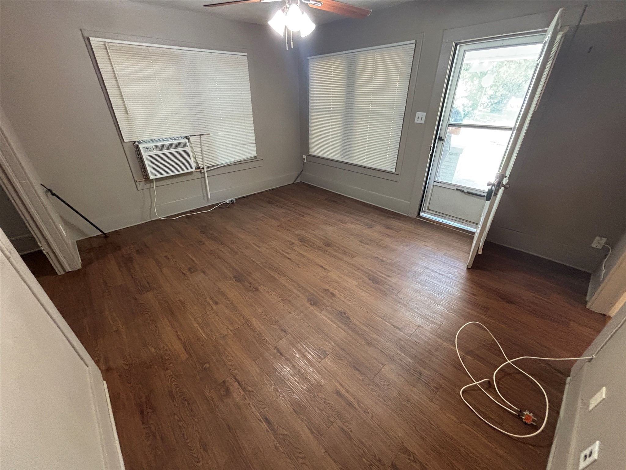 327 Egan Street Denton TX 76201