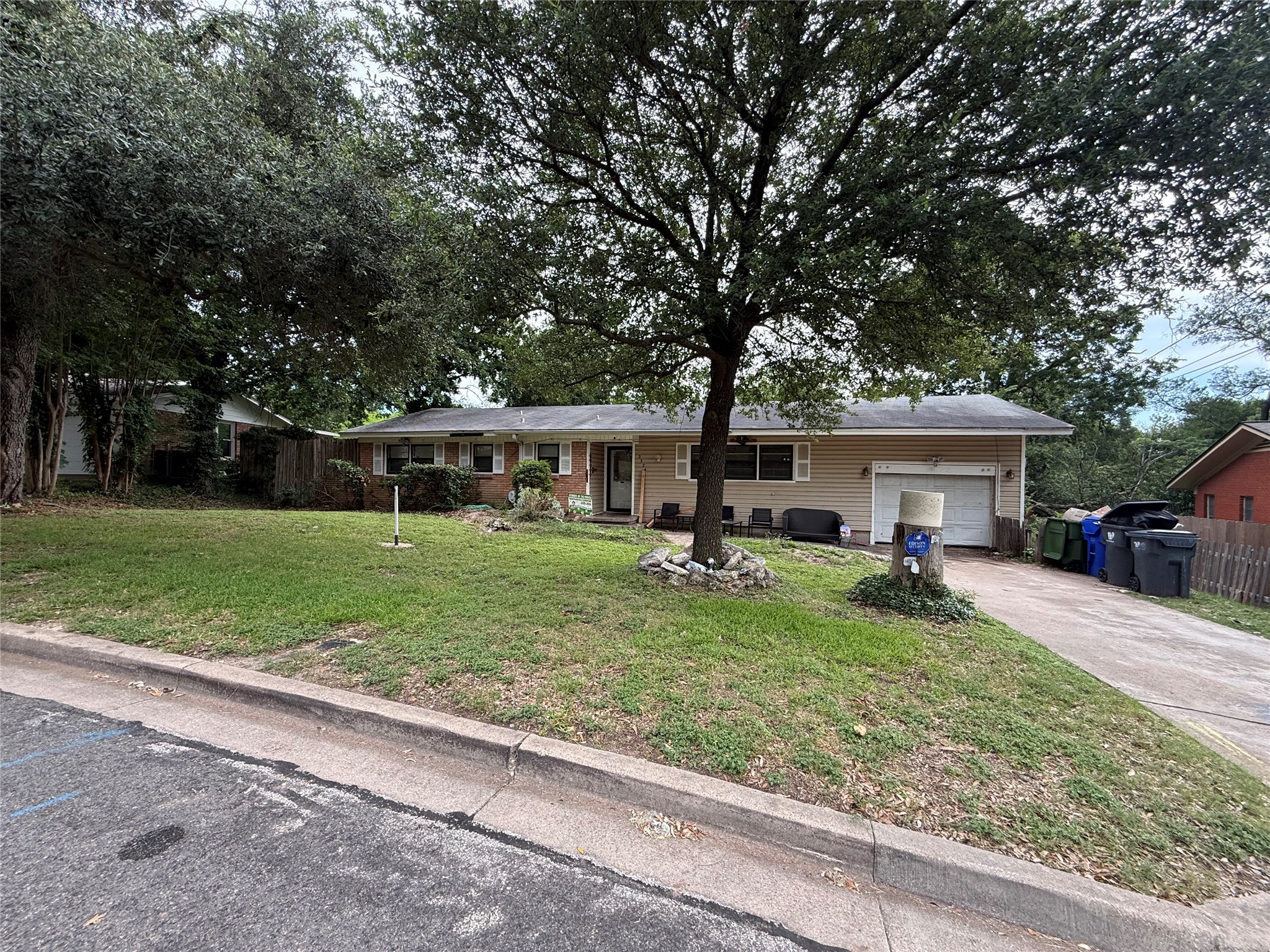 2324 Oak Cliff Drive Waco TX 76710