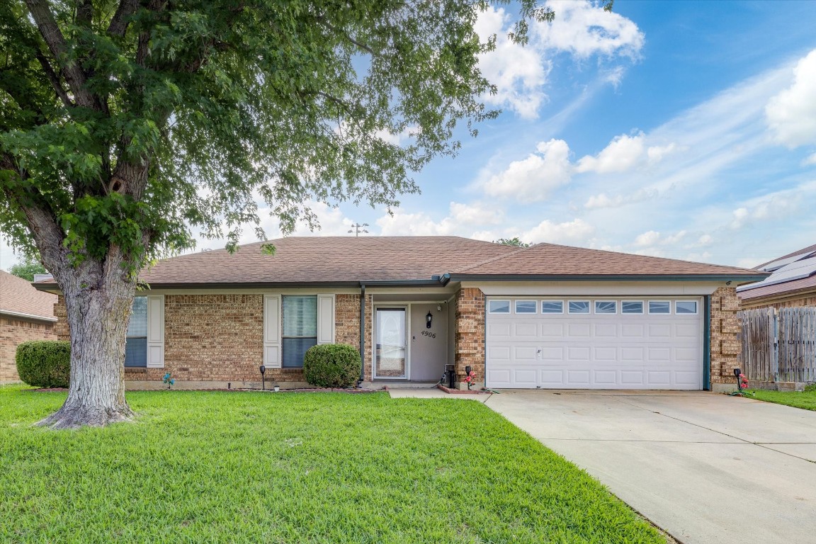 4906 Green Hollow Drive Arlington TX 76017