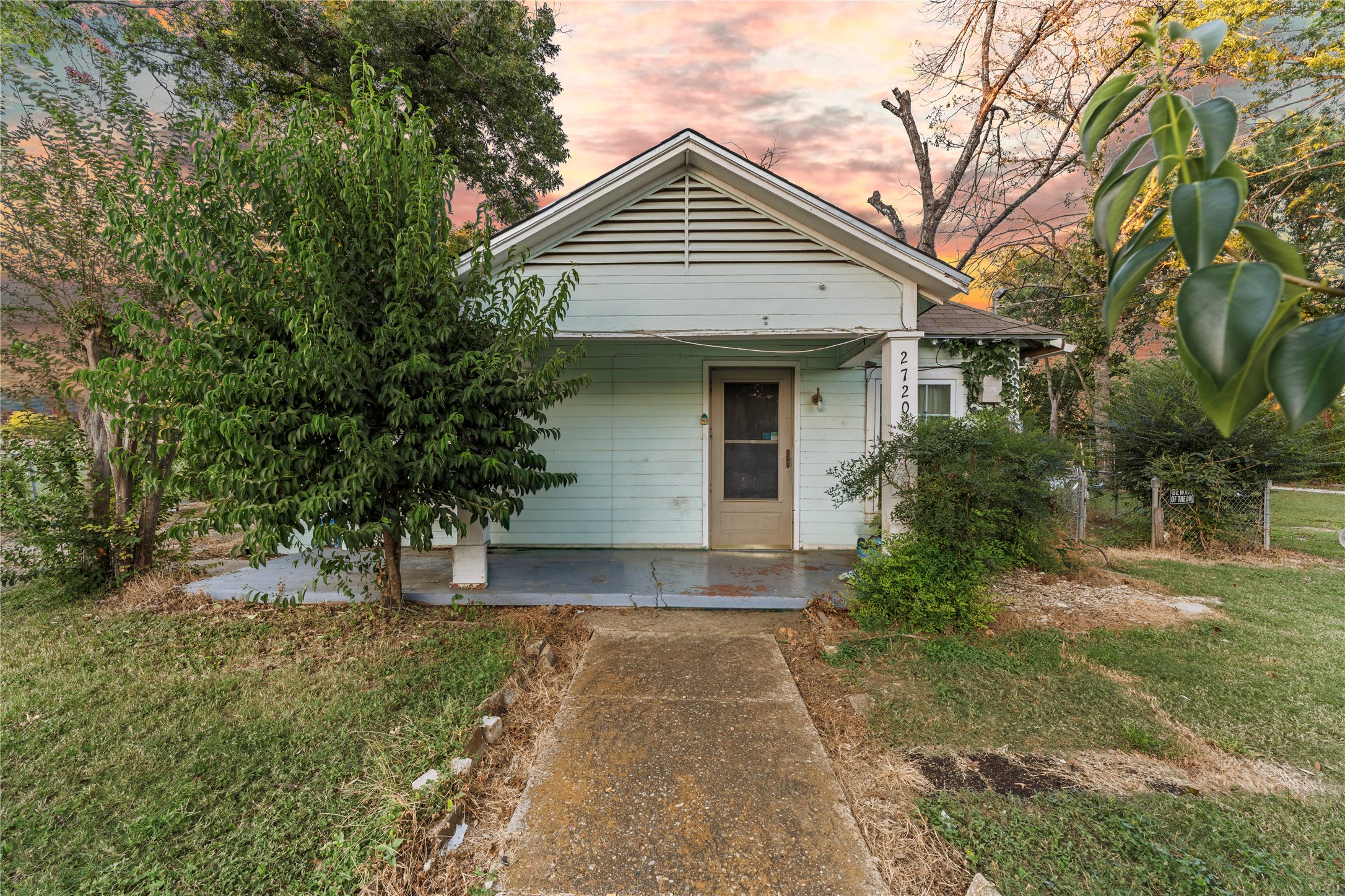 2720 S 2nd Street Waco TX 76706
