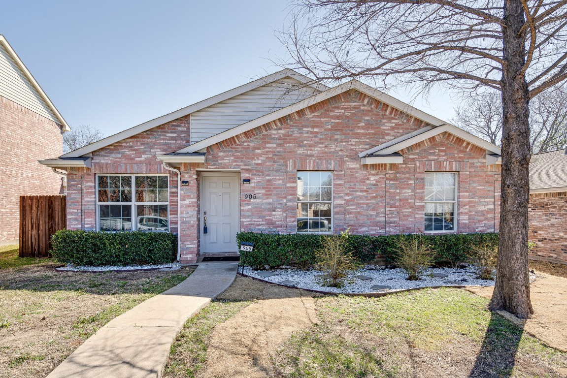 905 Kathryn Drive Lewisville TX 75067