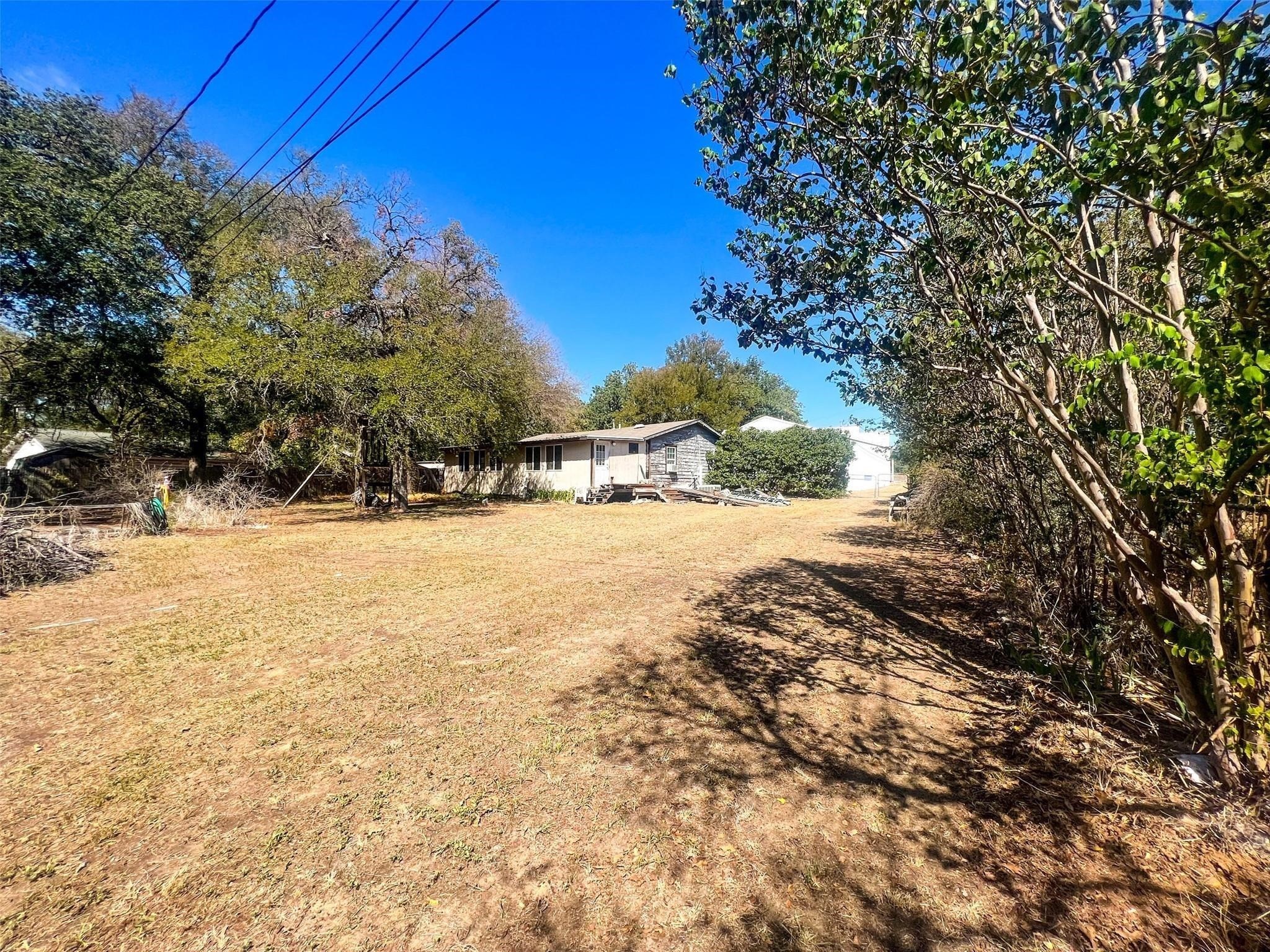 1833 W Highway 199 Sanctuary TX 76082