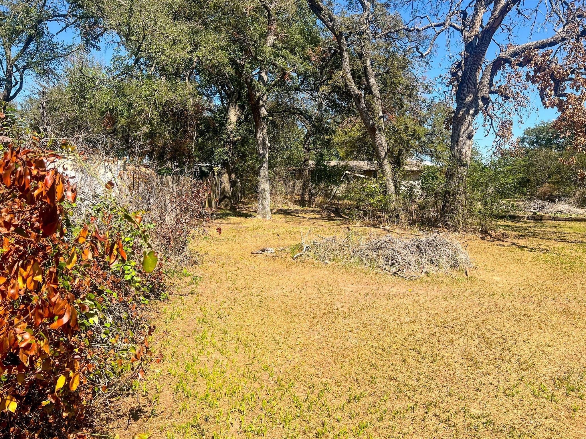 1833 W Highway 199 Sanctuary TX 76082