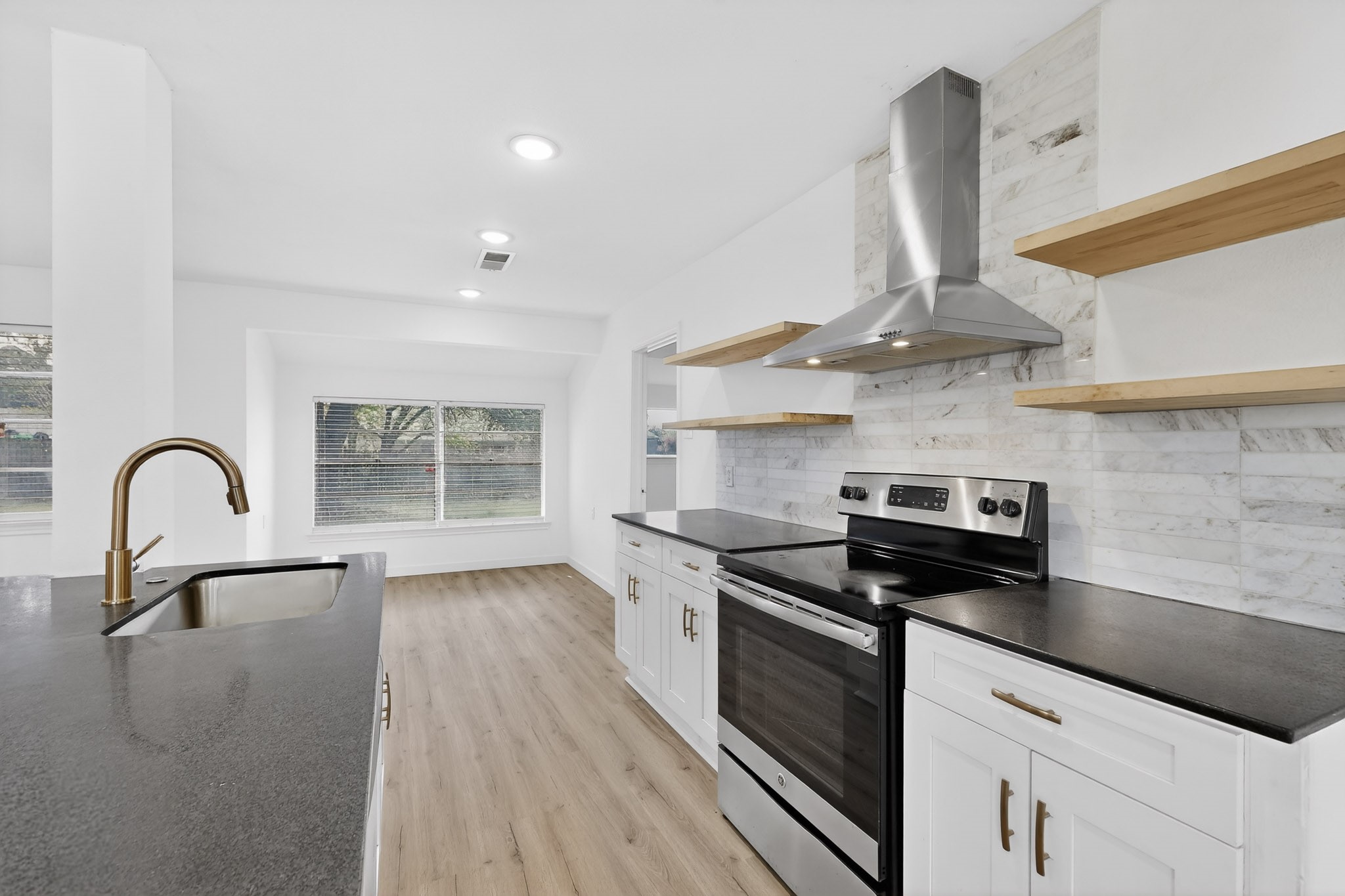 400 Casa Bello Court Irving TX 75062