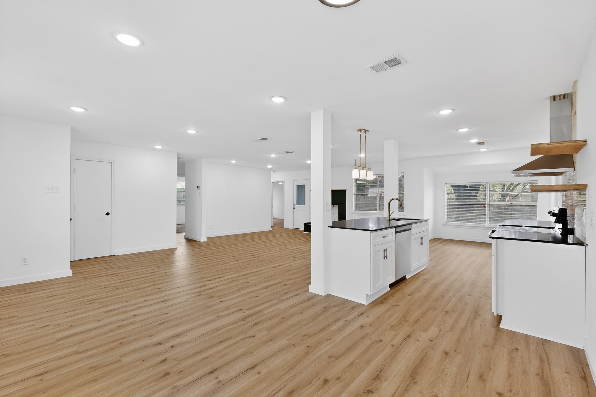 400 Casa Bello Court Irving TX 75062