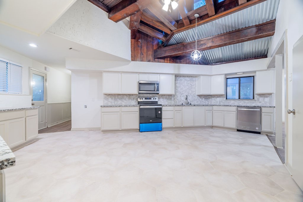 598 Stagecoach Trail Denison TX 75021