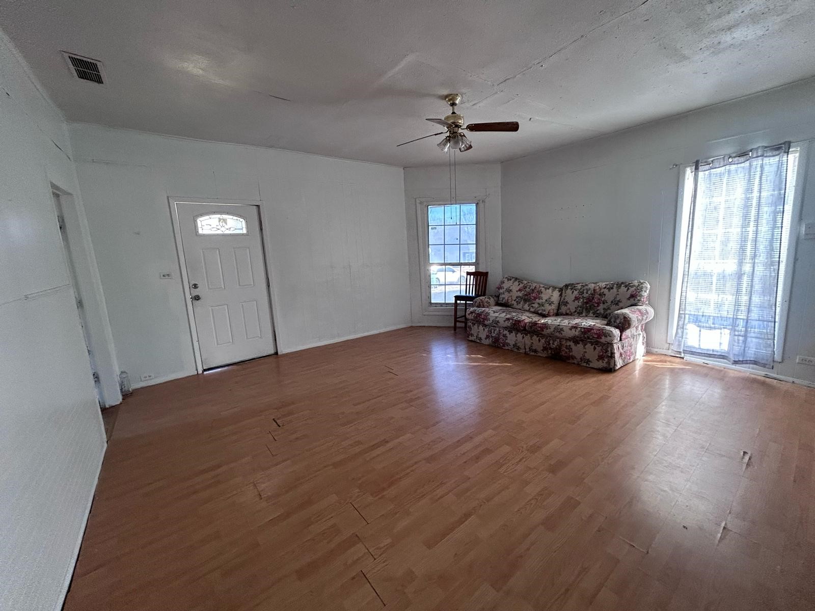 1032 S Montgomery Street Sherman TX 75090