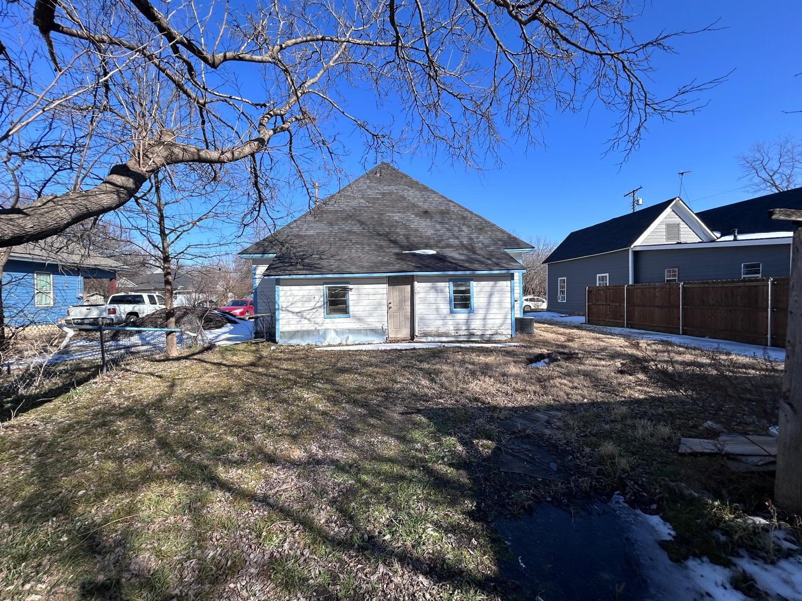 1032 S Montgomery Street Sherman TX 75090