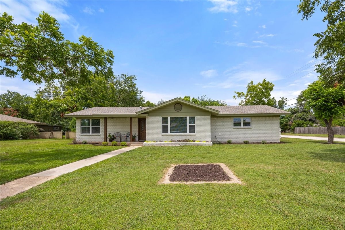 1200 Park Center Street Benbrook TX 76126