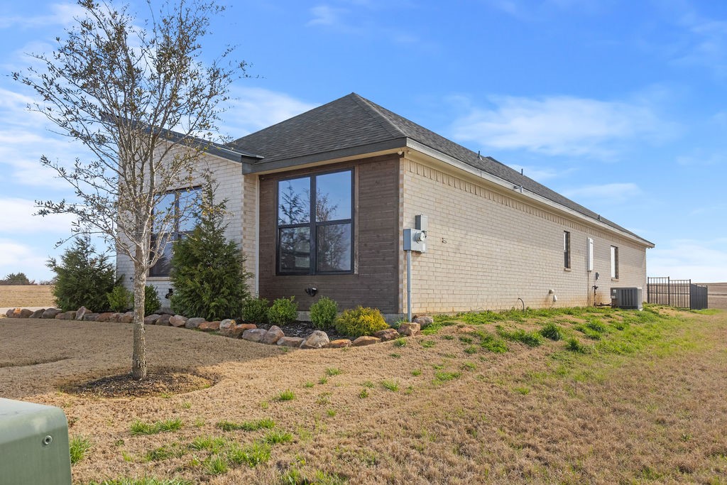 186 Desert Mountain Drive Gordonville TX 76245