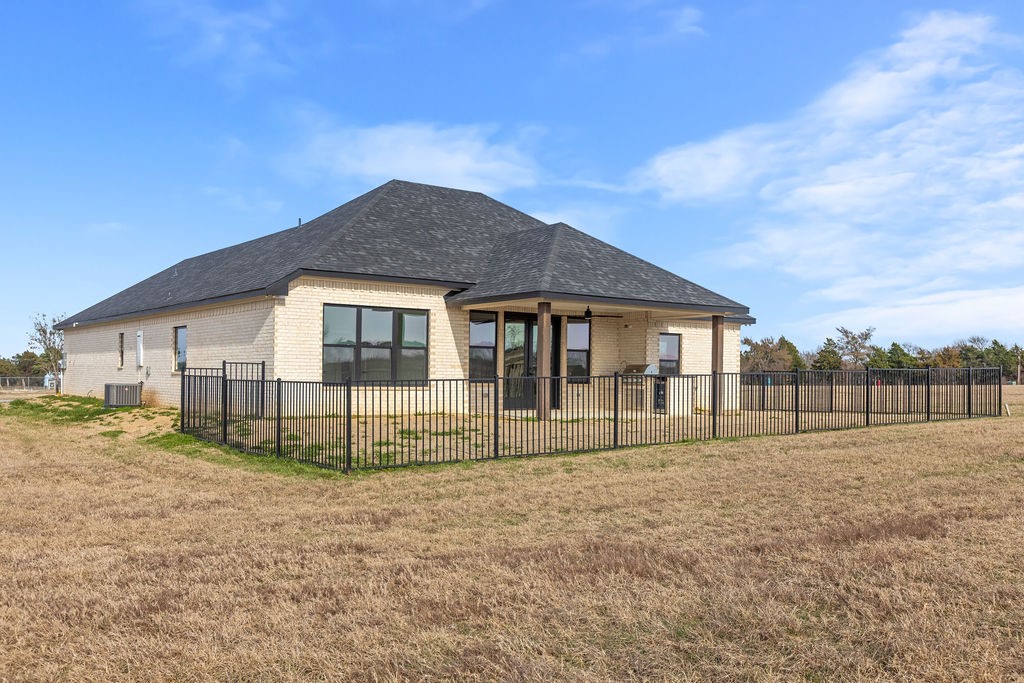 186 Desert Mountain Drive Gordonville TX 76245