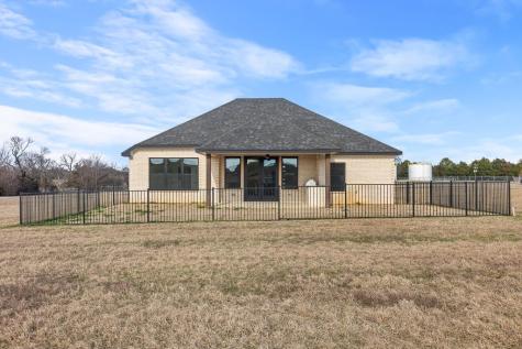 186 Desert Mountain Drive Gordonville TX 76245