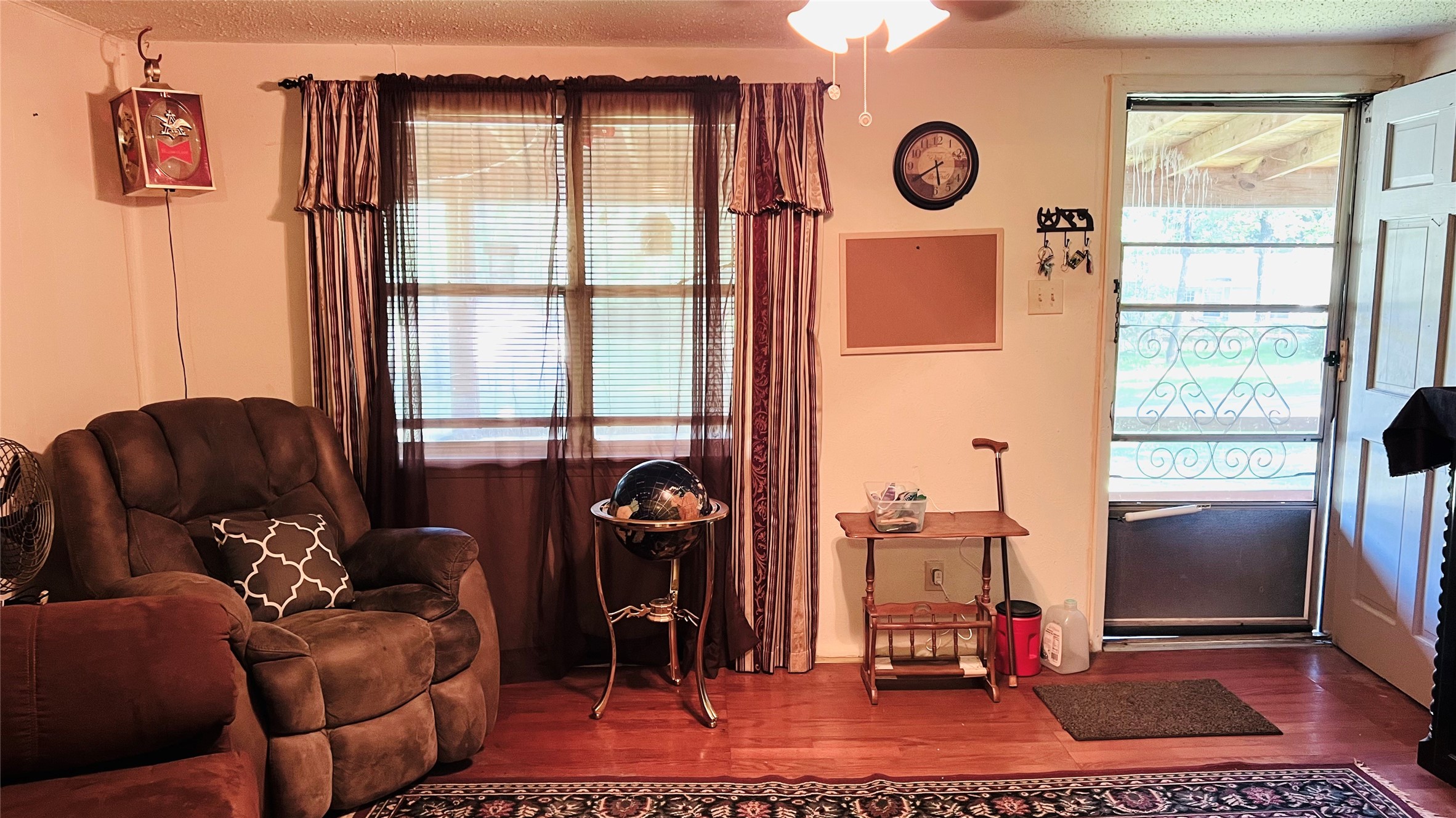 613 Hilltop Drive Tool TX 75143