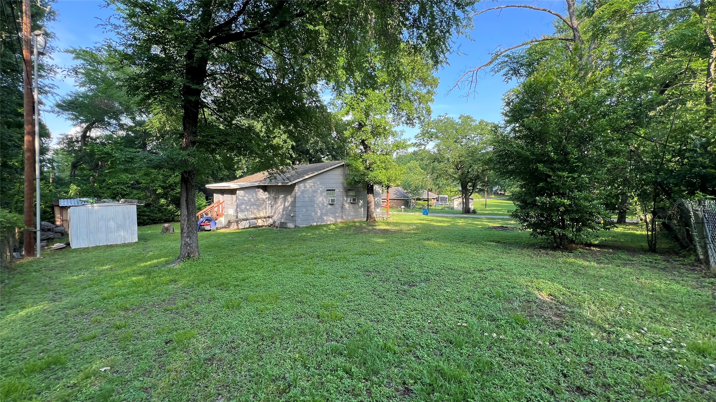 613 Hilltop Drive Tool TX 75143