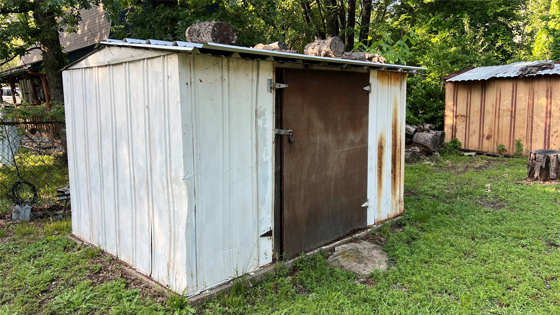 613 Hilltop Drive Tool TX 75143