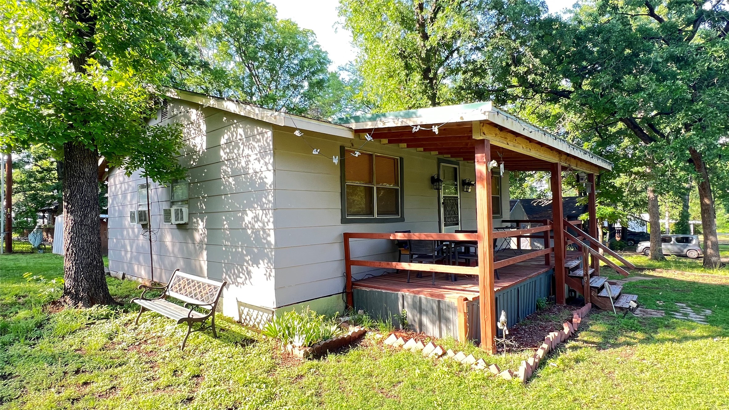 613 Hilltop Drive Tool TX 75143