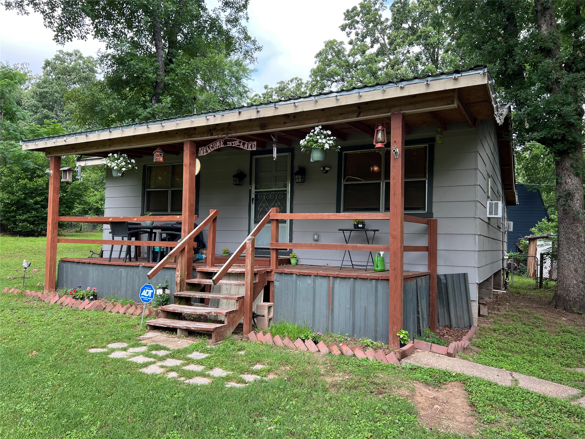 613 Hilltop Drive Tool TX 75143