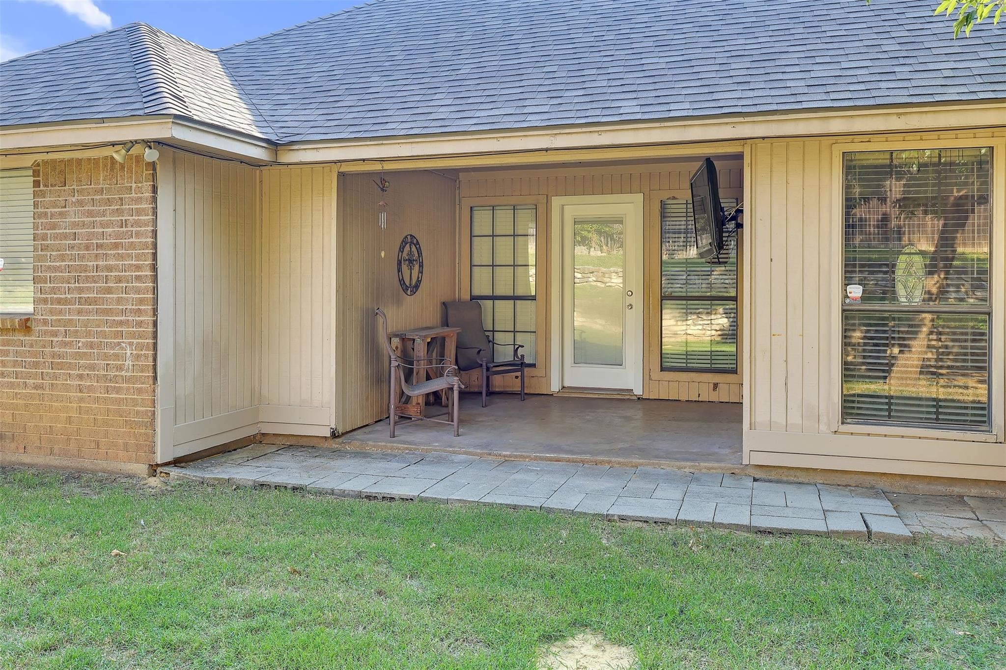 7020 Live Oak Drive North Richland Hills TX 76182