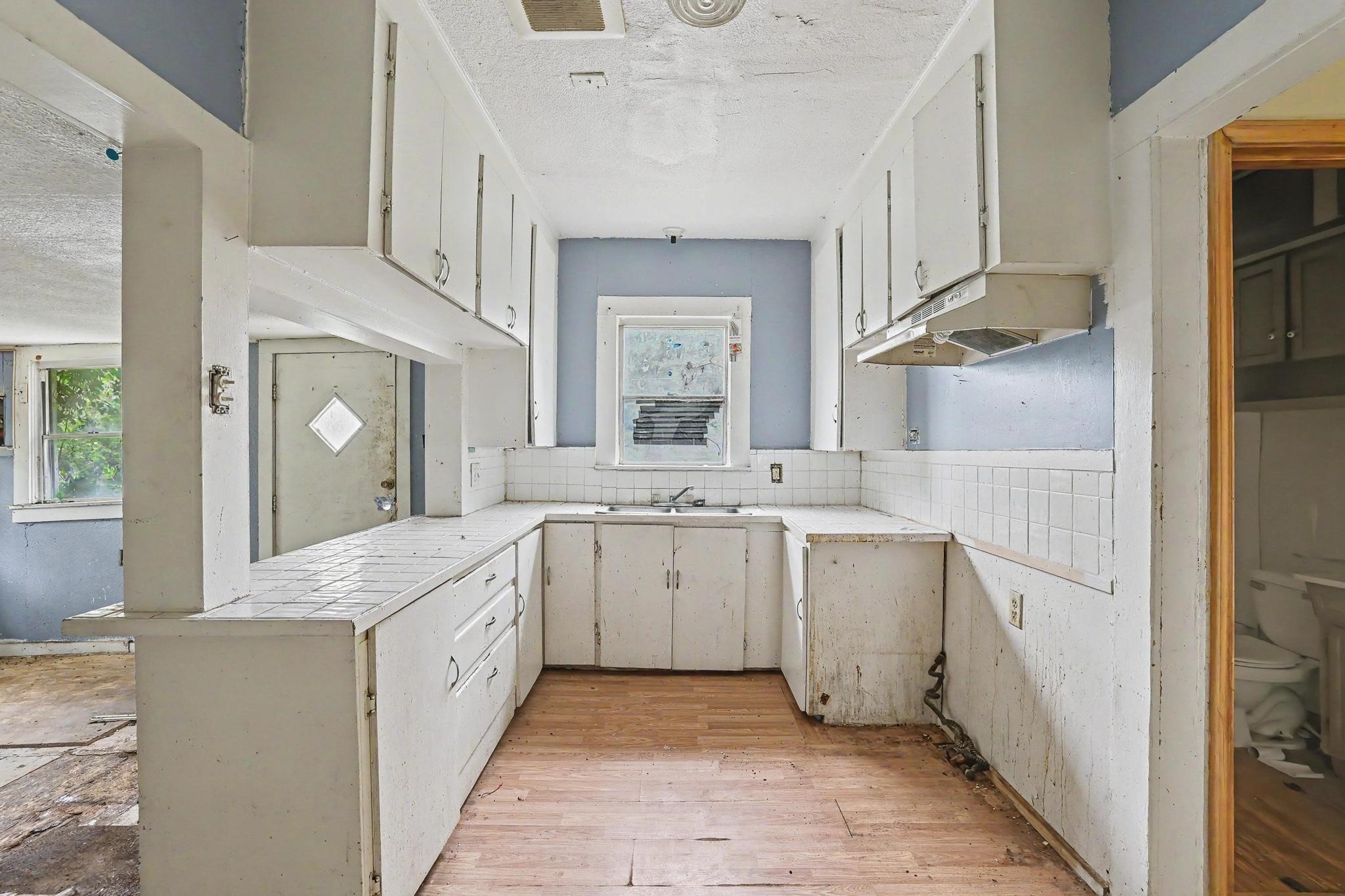 531 E Day Street Denison TX 75021