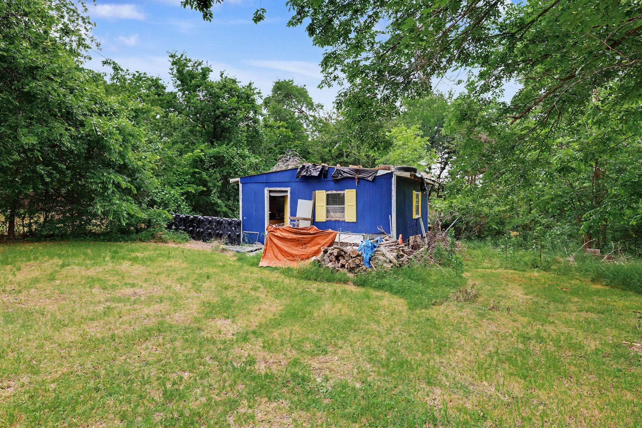 531 E Day Street Denison TX 75021