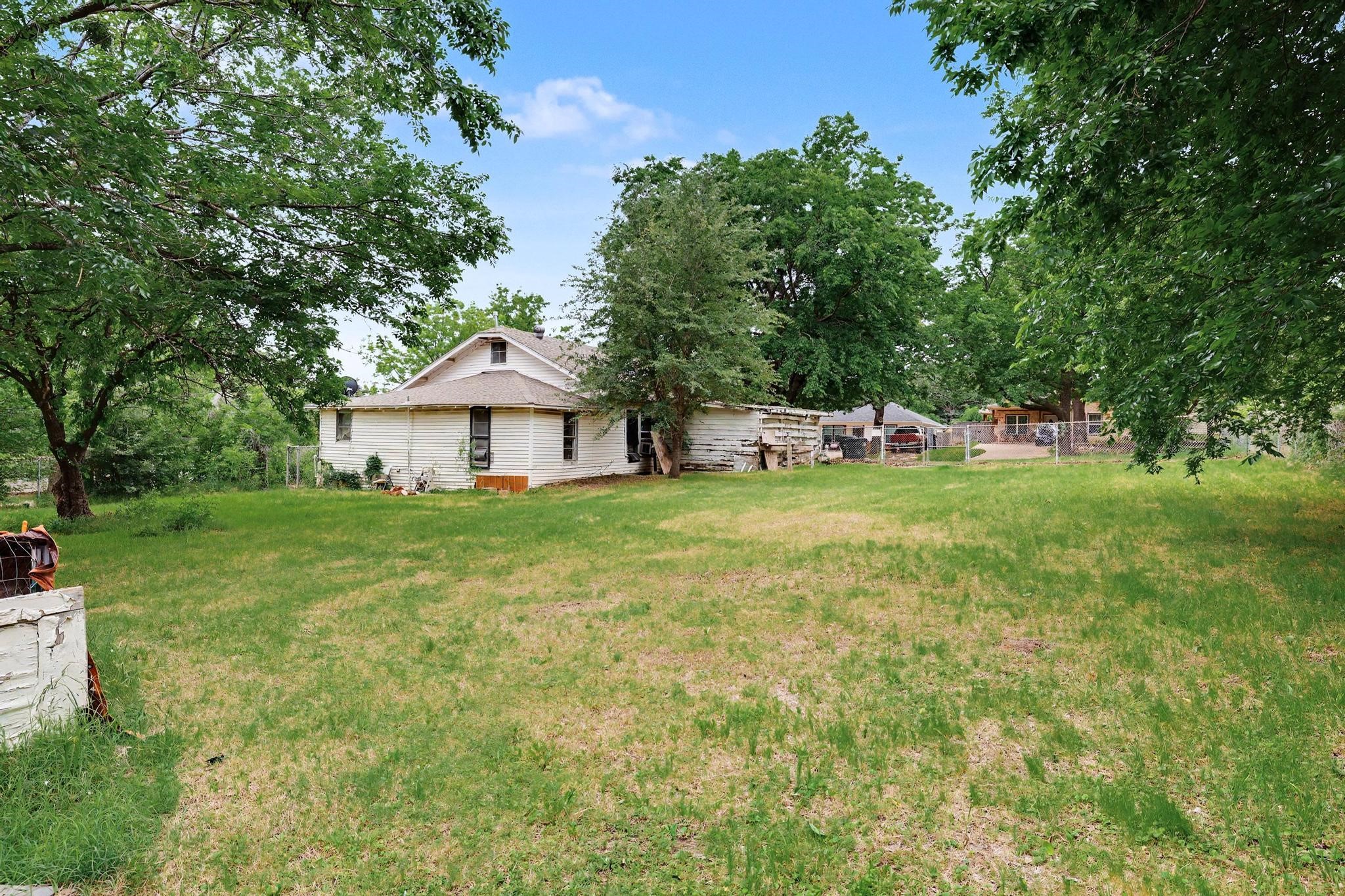 531 E Day Street Denison TX 75021