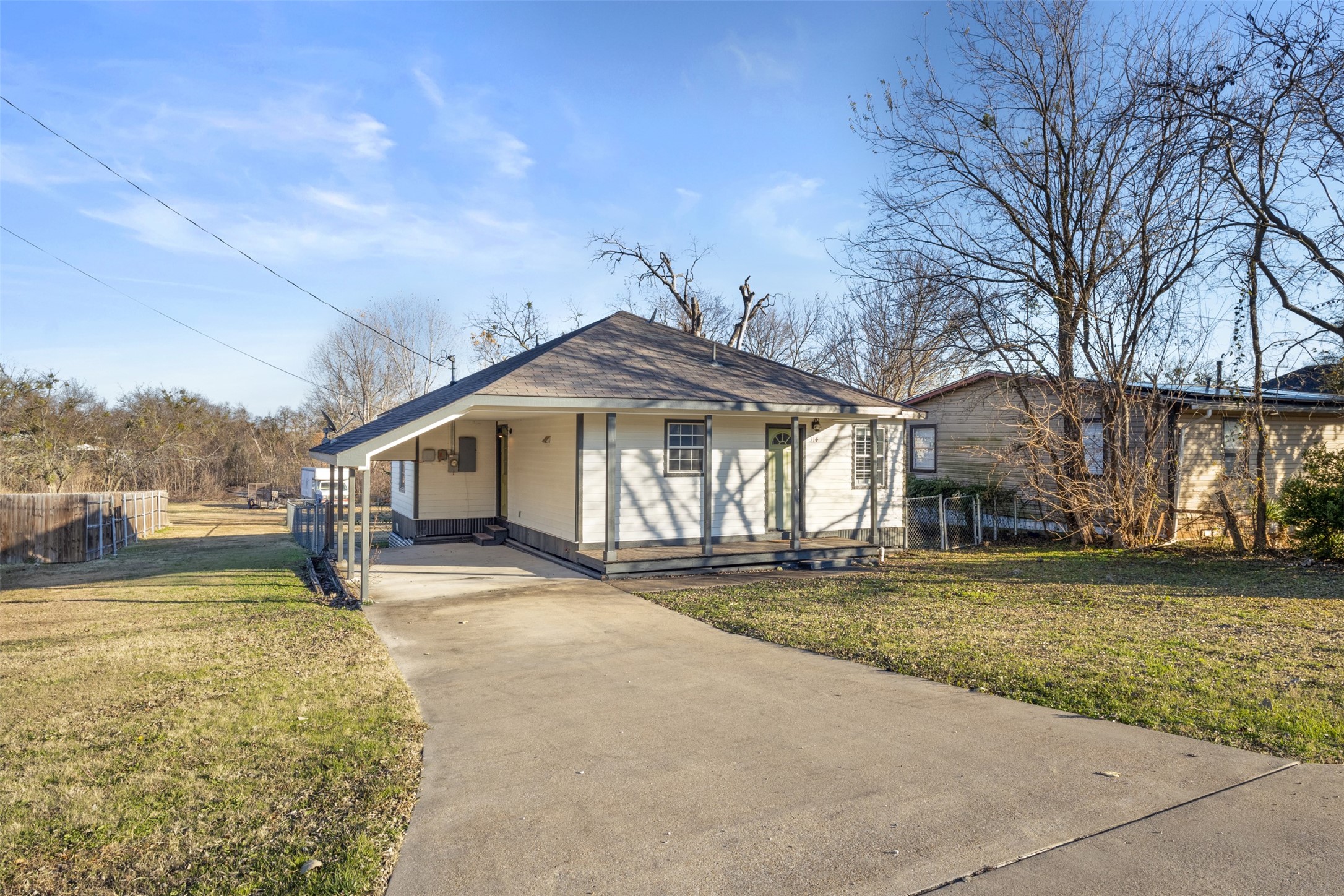 314 Woodard Street Farmersville TX 75442
