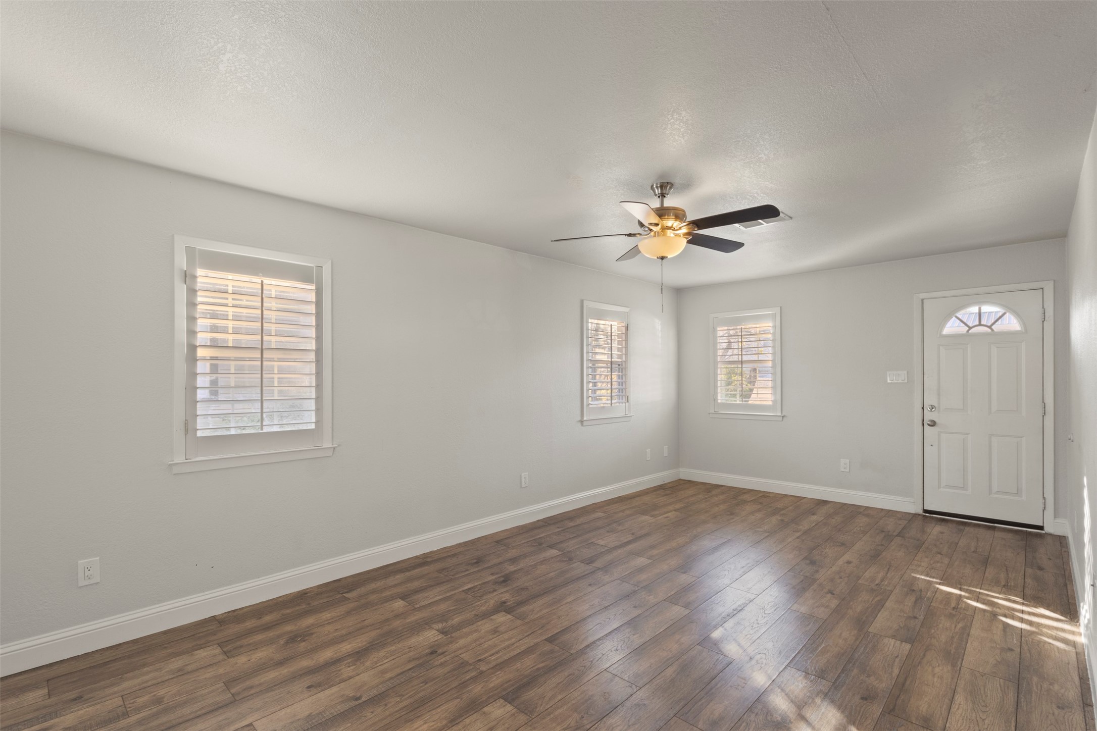 314 Woodard Street Farmersville TX 75442