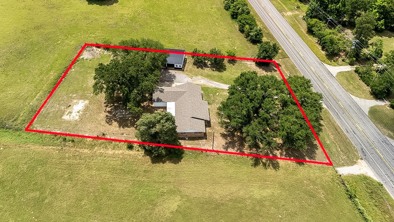 8677 State Highway 19 S Athens TX 75751