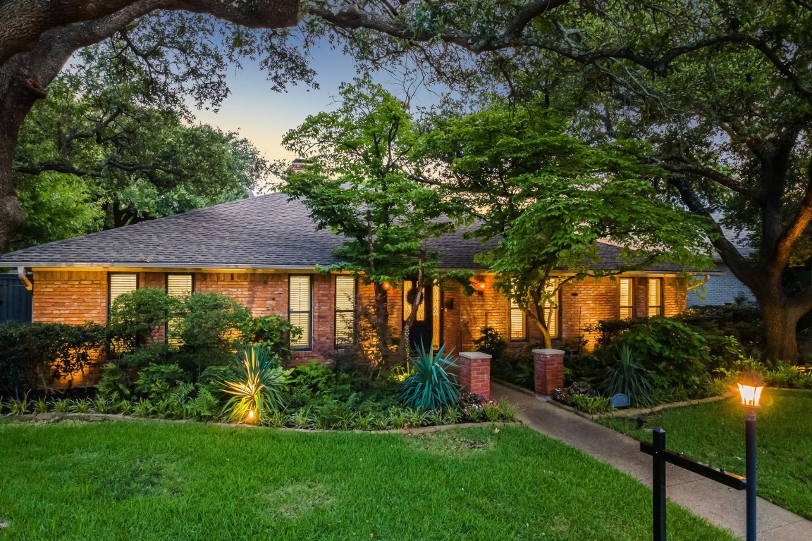 9340 Locarno Drive Dallas TX 75243