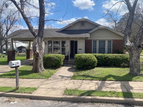 708 Prater Street Brownwood TX 76801